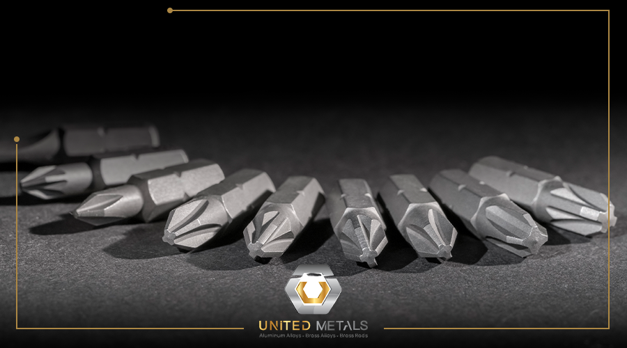 Difference between alloy and pure metal